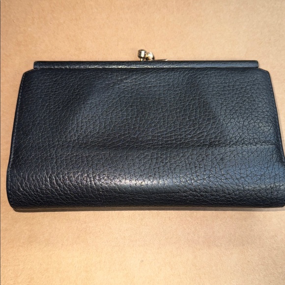 Dooney & Bourke Vintage All Weather Leather - Picture 4 of 11